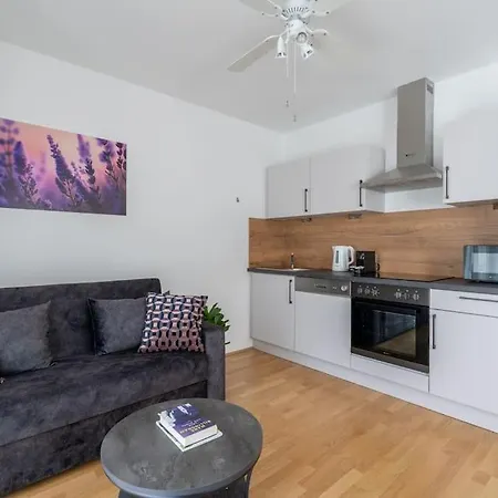 Ferienwohnung 1Br With Balcony, Urban Style By Hm Wien Exterior foto