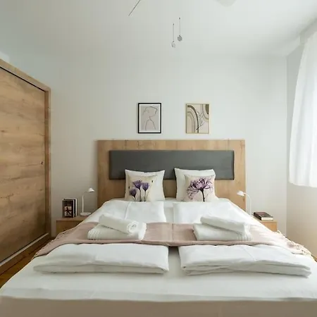Ferienwohnung 1Br With Balcony, Urban Style By Hm Wien Exterior foto